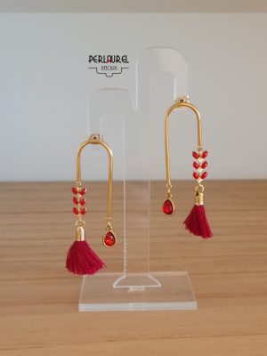 Boucles d'oreilles asymétriques rouges